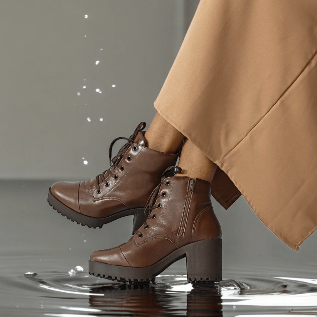 Bota Coturno Feminino Bota Tratorada Nobuck Tratorada Cano Curto