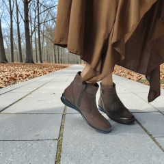 Bota Feminina Confortável em Couro Legítimo com Salto Baixo e Forro Acolchoado - 1586