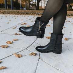 Coturno Feminino Elegante em Couro Legítimo com Salto Bloco, Detalhe em Zíper e Zíper Lateral -1587