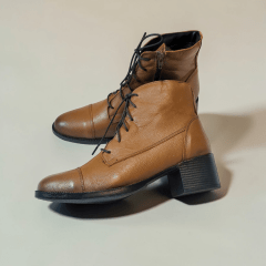 Coturno Feminino em Couro Legítimo com Salto Bloco, Cadarço e Zíper Lateral -1589