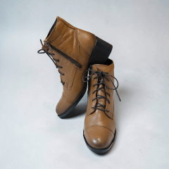 Coturno Feminino em Couro Legítimo com Salto Bloco, Cadarço e Zíper Lateral -1589