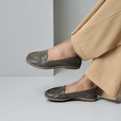 Mocassim Tradicional em Couro – Flexível e Atemporal-5138