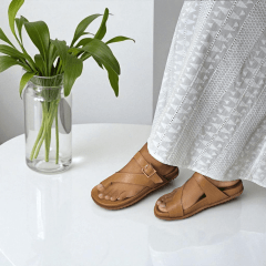 Papete em Couro Legítimo com Fivela Lateral – Estilo Autêntico e Confortavel - 5136