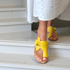 Rasteira Elegante em Couro Legítimo com Laço Lateral - 5174