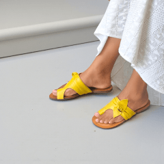 Rasteira Elegante em Couro Legítimo com Laço Lateral - 5174