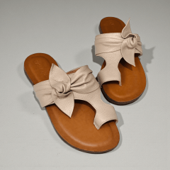 Rasteira Elegante em Couro Legítimo com Laço Lateral - 5174