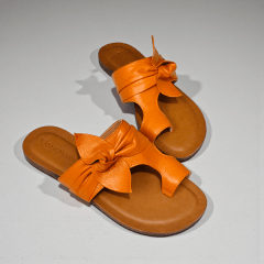 Rasteira Elegante em Couro Legítimo com Laço Lateral - 5174