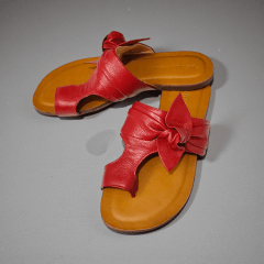 Rasteira Elegante em Couro Legítimo com Laço Lateral - 5174