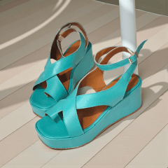 Anabela de Couro Legítimo com Design Cruzado e Fivela na Lateral -5155