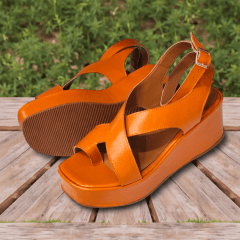 Anabela de Couro Legítimo com Design Cruzado e Fivela na Lateral -5155