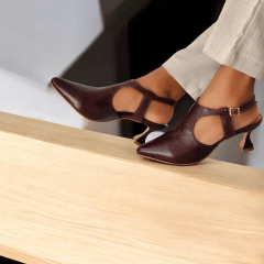 O Clássico Reinventado – Scarpin com Salto Taça Aberto Atrás -45512