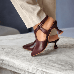O Clássico Reinventado – Scarpin com Salto Taça Aberto Atrás -45512