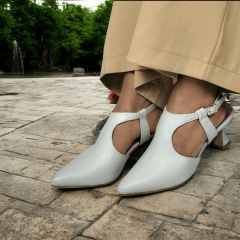 O Clássico Reinventado – Scarpin com Salto Taça Aberto Atrás -45512