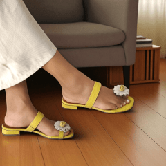 Rasteira Feminina com Flor no Dedo e Saltinho – Couro Legítimo -5139