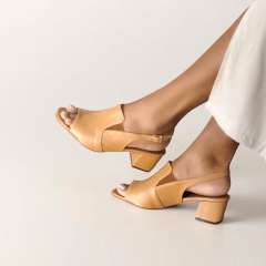 Sandália em Couro Legítimo com Detalhe Elástico – Mais Conforto no Calce -5126