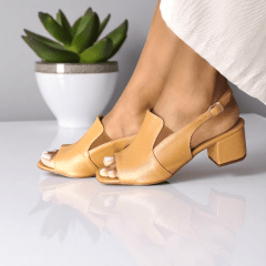 Sandália em Couro Legítimo com Detalhe Elástico – Mais Conforto no Calce -5126