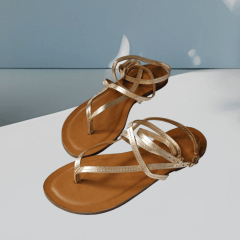 Sandália em Couro Legítimo com Duas Fivelas  Design Minimalista - 5169