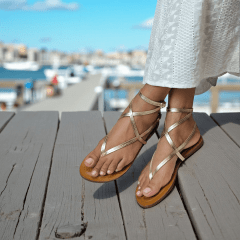 Sandália em Couro Legítimo com Duas Fivelas  Design Minimalista - 5169