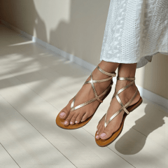 Sandália em Couro Legítimo com Duas Fivelas  Design Minimalista - 5169