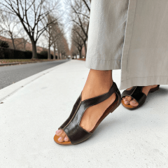 Sandália Rasteira em Couro Legítimo com Calcanhar Fechado – Conforto e Elegância - 5170