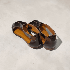 Sandália Rasteira em Couro Legítimo com Calcanhar Fechado – Conforto e Elegância - 5170