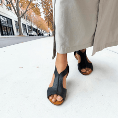 Sandália Rasteira em Couro Legítimo com Calcanhar Fechado – Conforto e Elegância - 5170