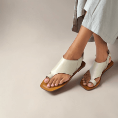 Sandália Rasteira em Couro Legítimo com Dedo e Velcro – Elegância e Conforto - 5183