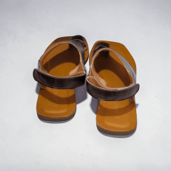 Sandália Rasteira em Couro Legítimo com Dedo e Velcro – Elegância e Conforto - 5183