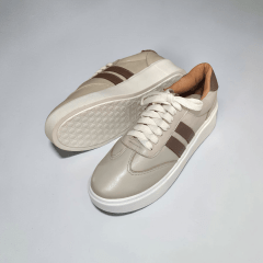 Tênis Feminino Casual em Couro Legítimo com Solado Macio e Cadarço - 5182