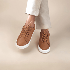 Tênis Feminino em Couro Legítimo com Cadarço – Conforto e Estilo -45494