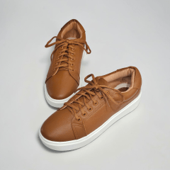 Tênis Feminino em Couro Legítimo com Cadarço – Conforto e Estilo -45494