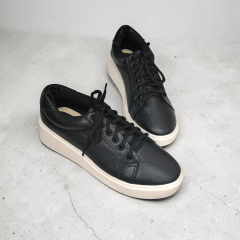 Tênis Feminino em Couro Legítimo com Cadarço – Conforto e Estilo -45494