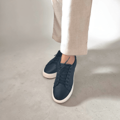 Tênis Feminino em Couro Legítimo com Cadarço – Conforto e Estilo -45494